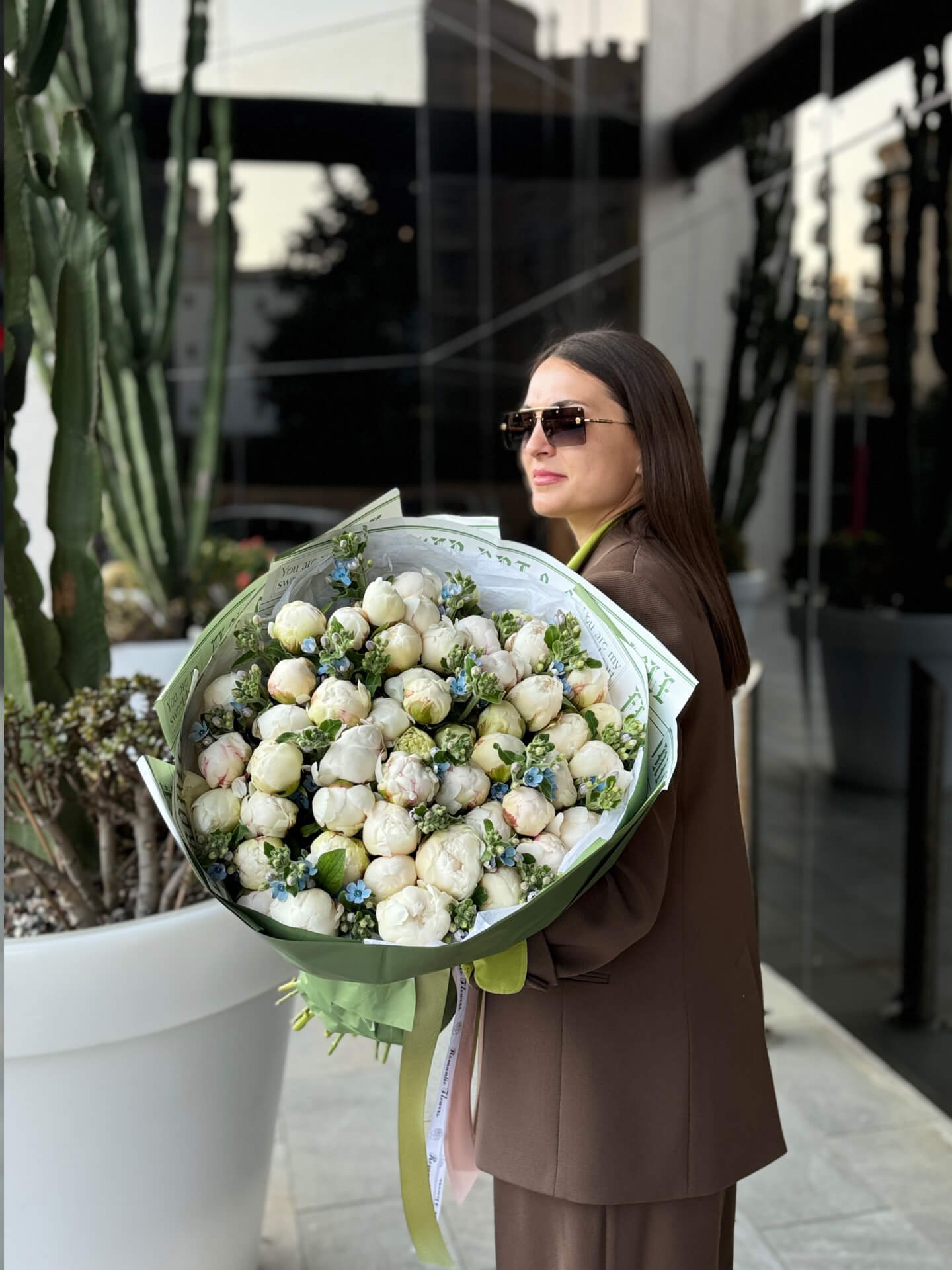 Composition Peony Symphony - Image 2