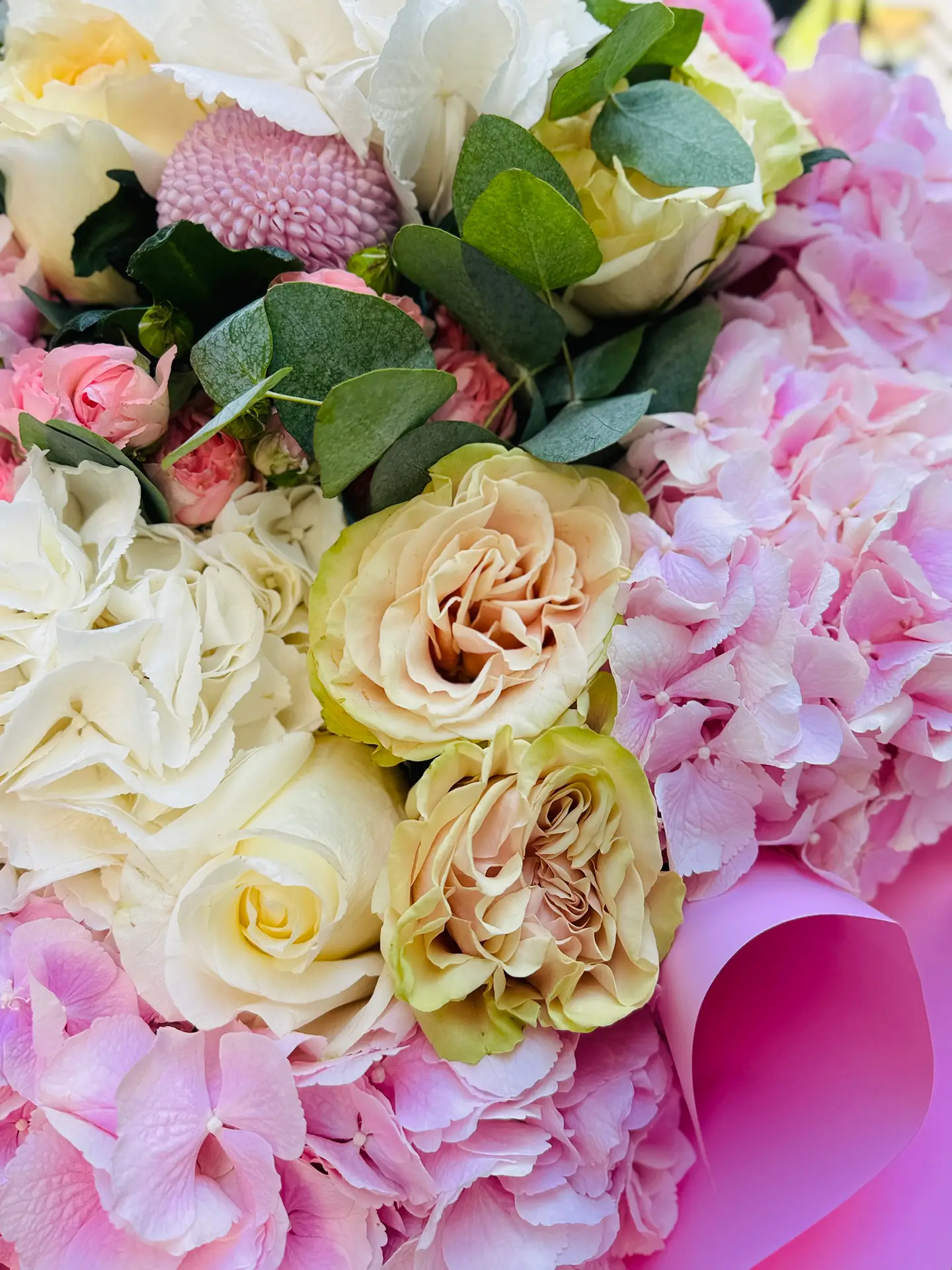 The Pink Expresion Luxury Flower Bouquet - Image 5