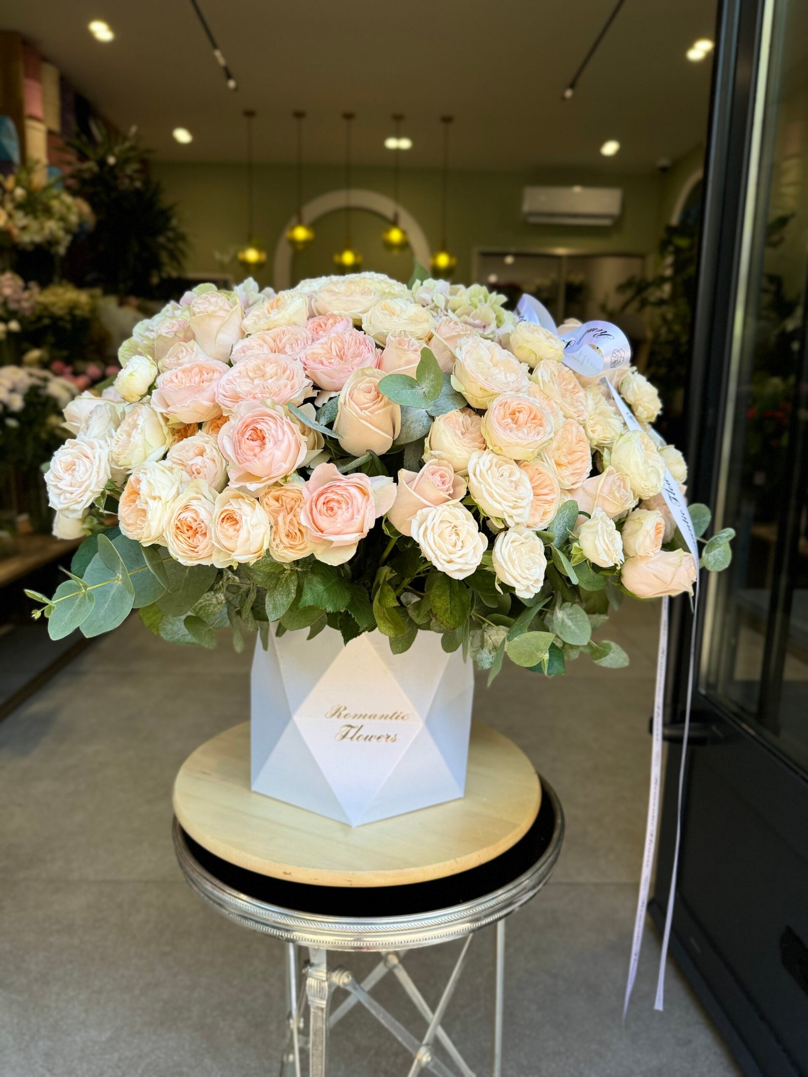 Élégance Pivoines – Roses de Jardin - Image 2