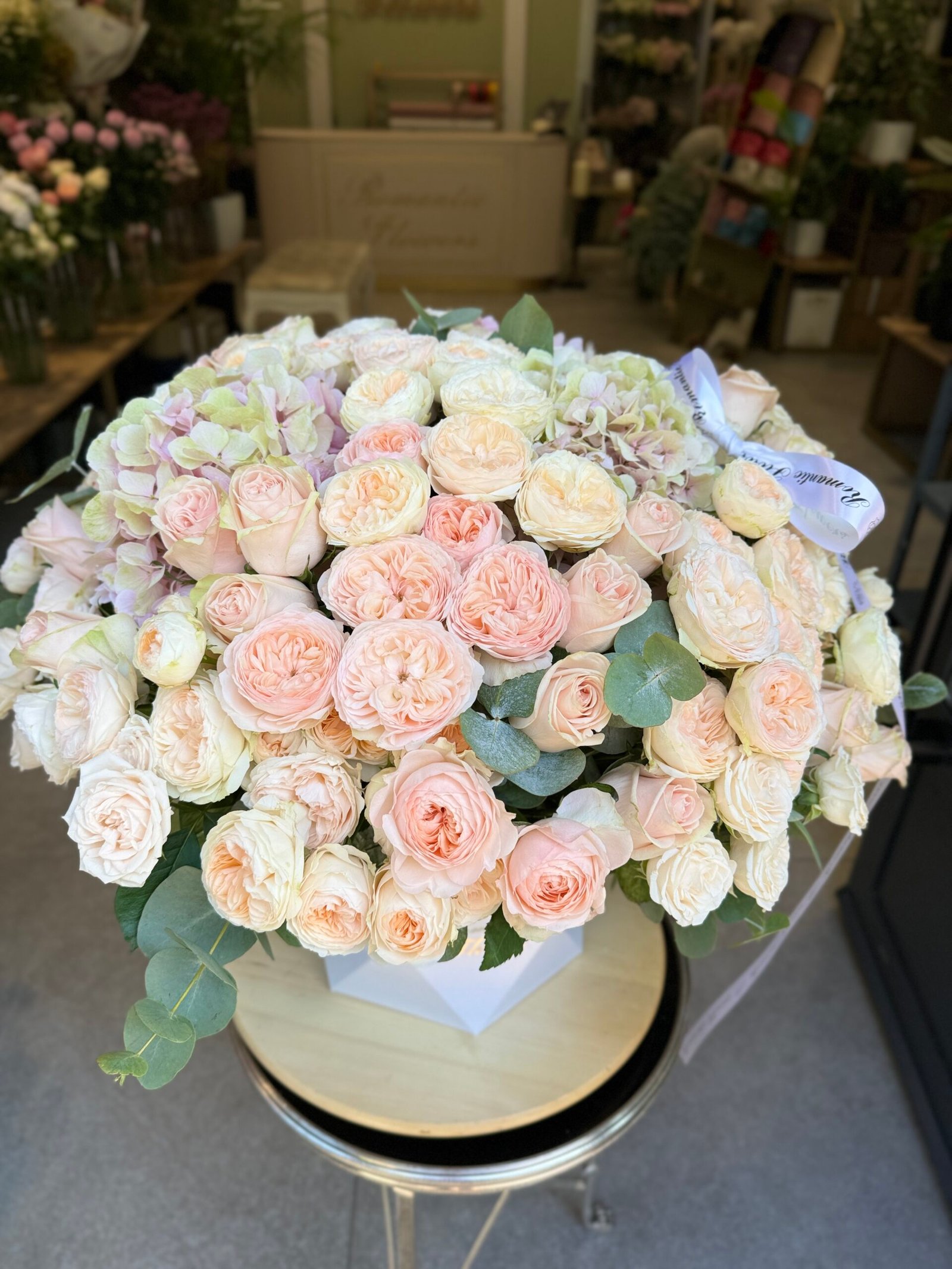 Élégance Pivoines – Roses de Jardin - Image 3