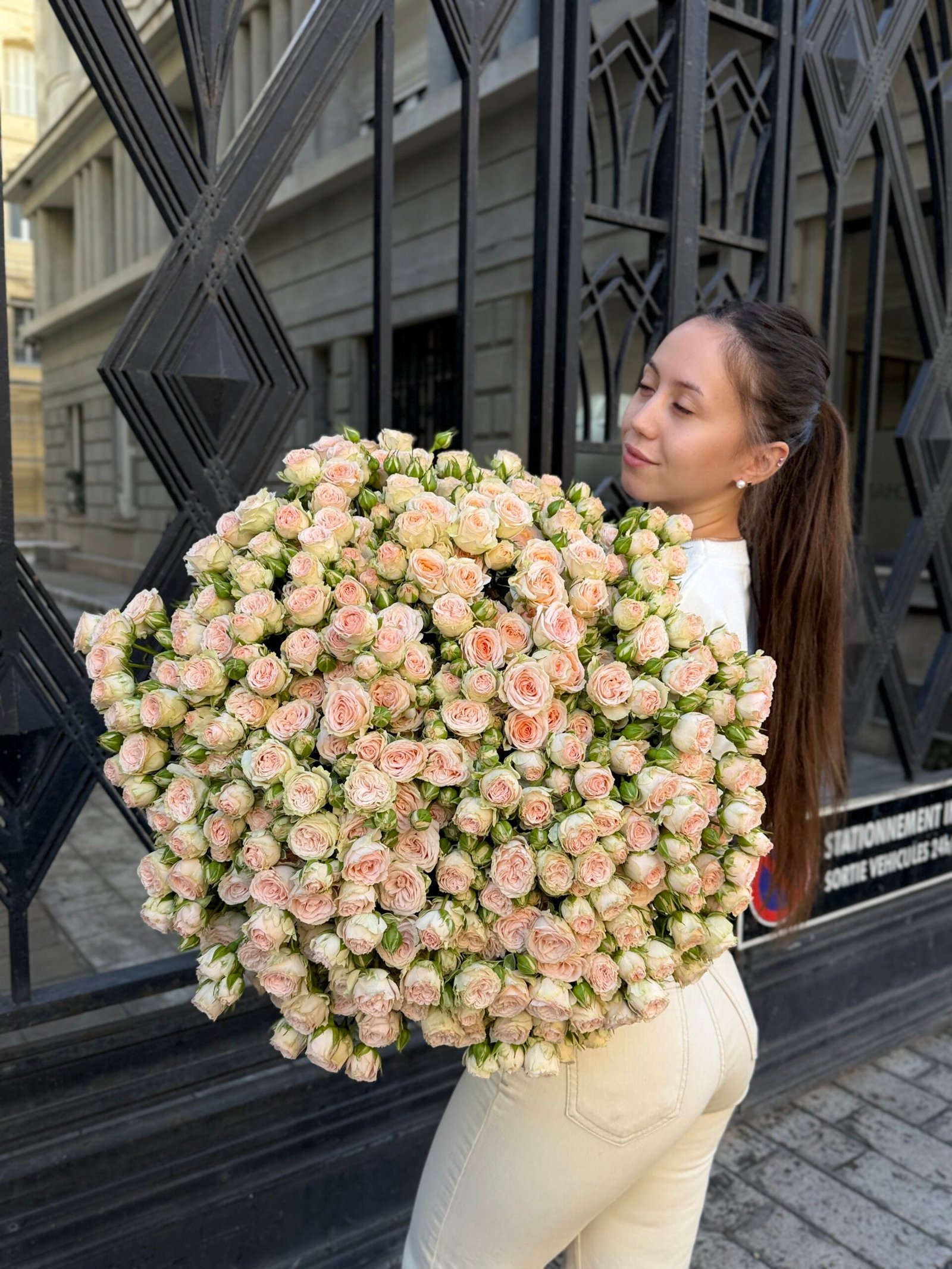 Bouquet Royal de Roses Buissons - Image 2