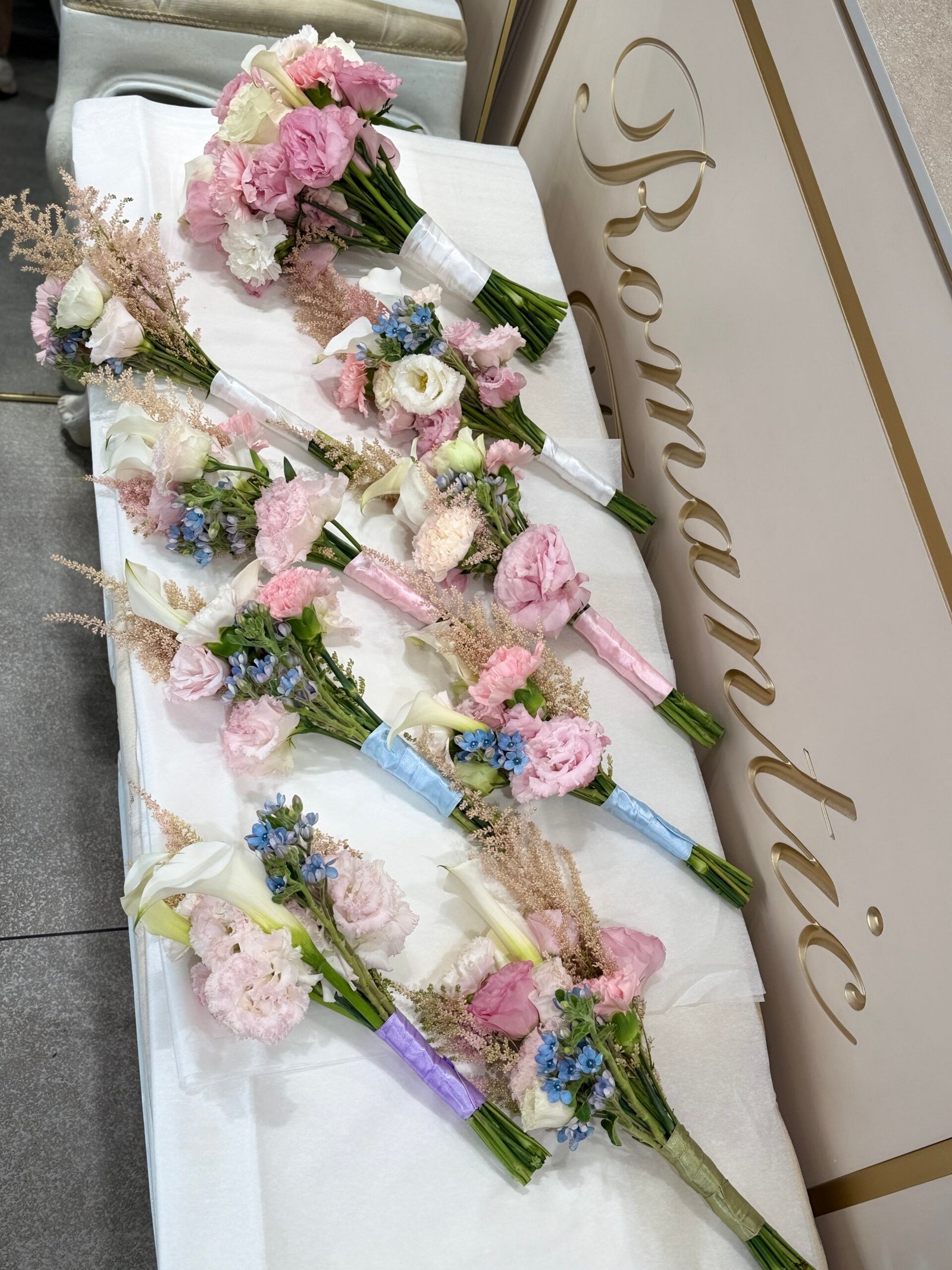 Bouquet de mariée et mademoiselle d’oneur - Image 5
